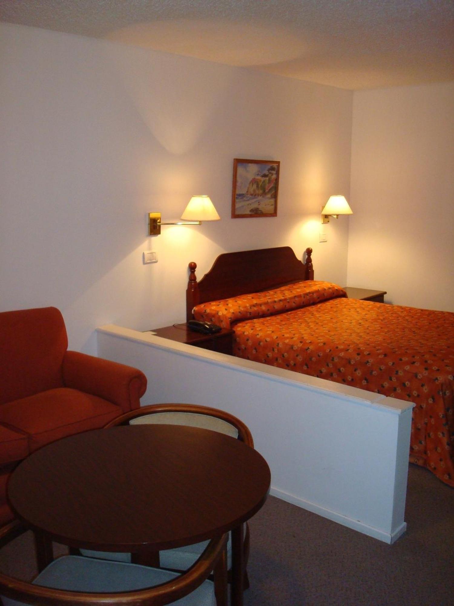 Family Inn San Rafael  Zewnętrze zdjęcie
