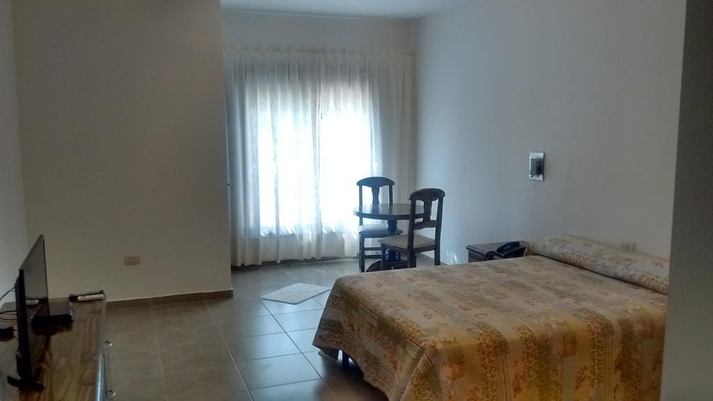 Family Inn San Rafael  Zewnętrze zdjęcie